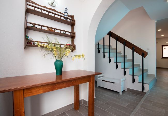 Casa em Manta Rota - Moradia com estacionamento para 2 carros a 400m da praia e Wi-Fi by AlgarveManta (48V3) Casa em Manta Rota - Moradia com estacionamento para 2 carros a 400m da praia e Wi-Fi by AlgarveManta (48V3)