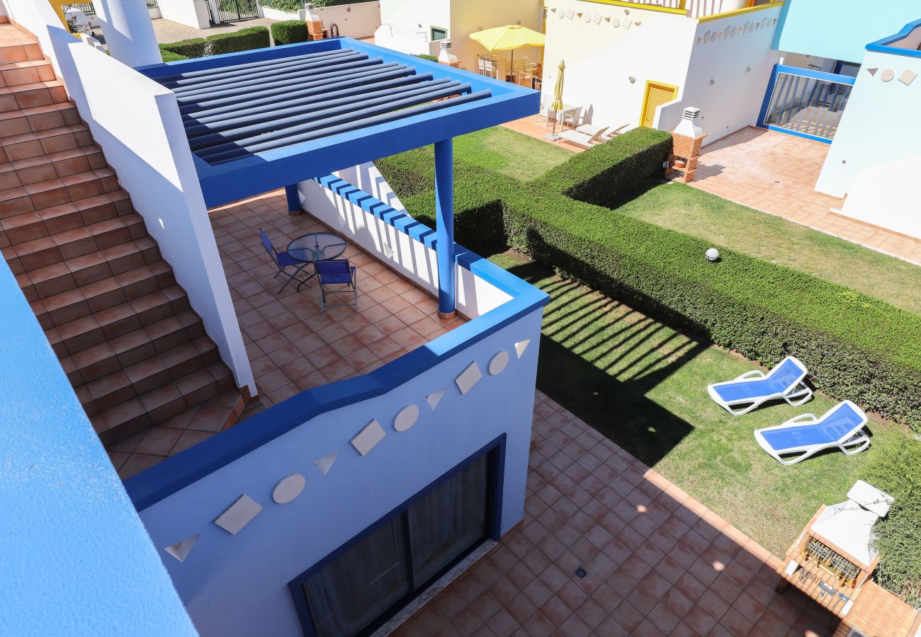Condomínio em Manta Rota - Moradia em condomínio com piscina a 650m da praia by AlgarveManta (51V3)