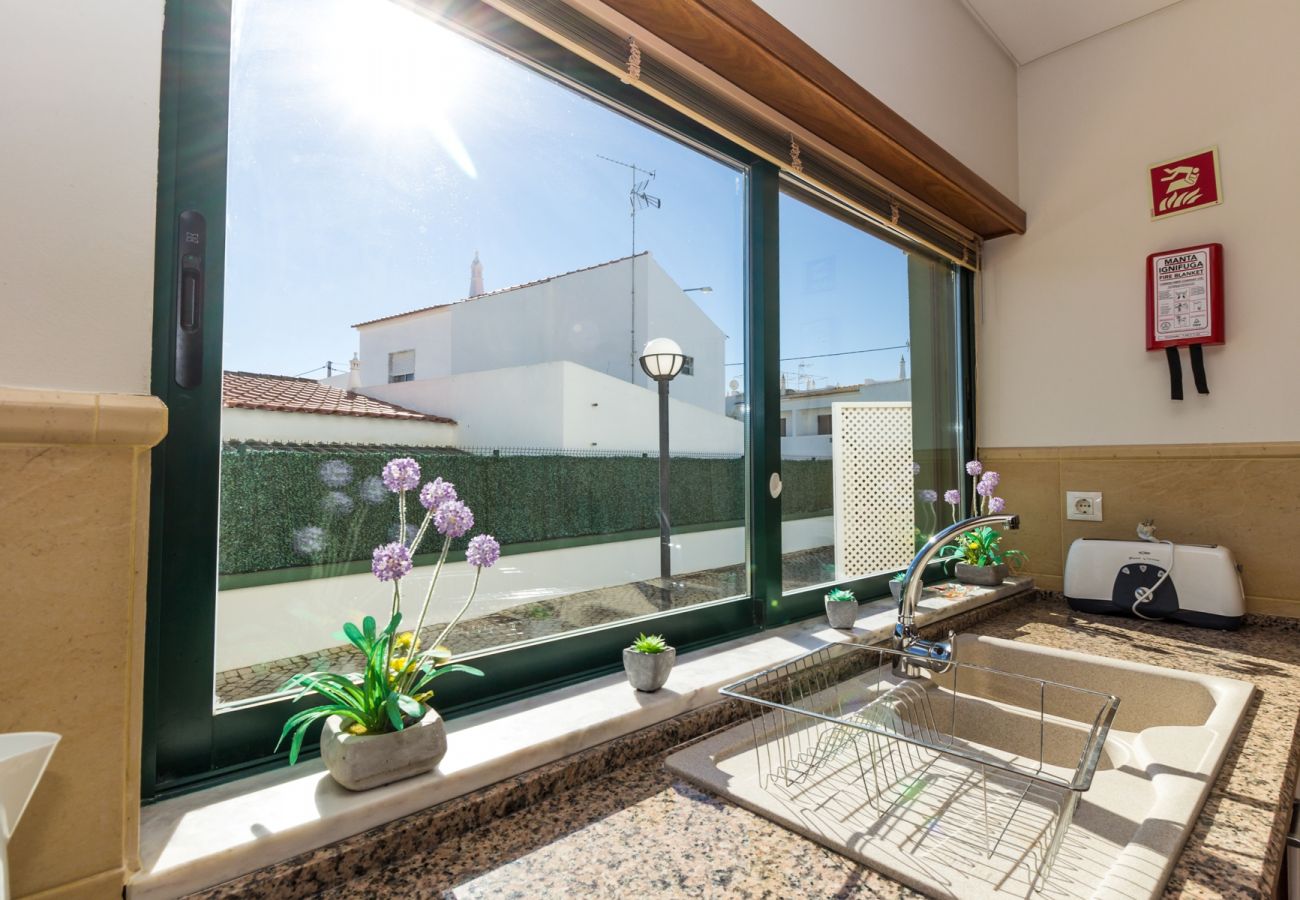 Condomínio em Manta Rota - Moradia em condominio com piscina a 650m da praia by AlgarveManta (52V3)