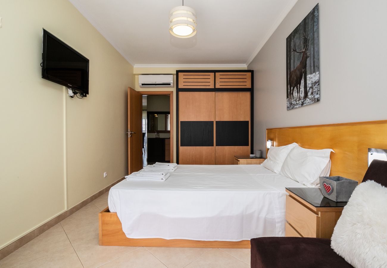 Casa em Manta Rota - Moradia V3 com Pátio e WIFI by AlgarveManta (55V3)