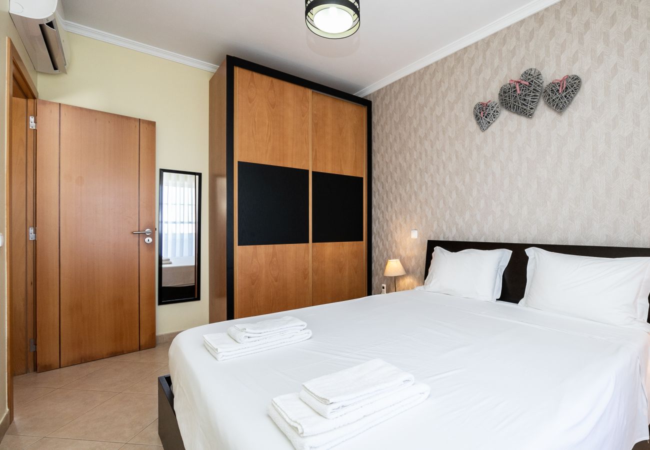 Casa em Manta Rota - Moradia V3 com Pátio e WIFI by AlgarveManta (55V3)