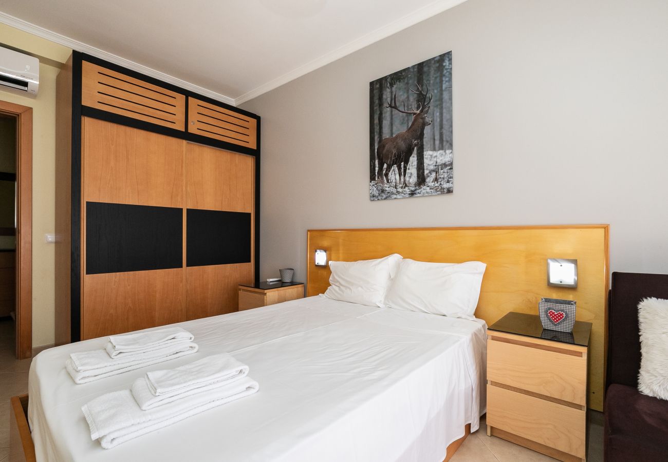 Casa em Manta Rota - Moradia V3 com Pátio e WIFI by AlgarveManta (55V3)