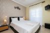 Casa em Manta Rota - Moradia V3 com Pátio e WIFI by AlgarveManta (55V3)