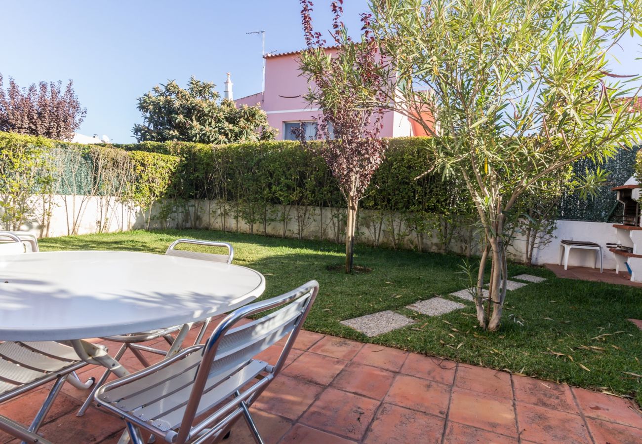 Casa em Manta Rota - Moradia V3 com jardim e Wi-Fi by ALGARVEMANTA (56V3)