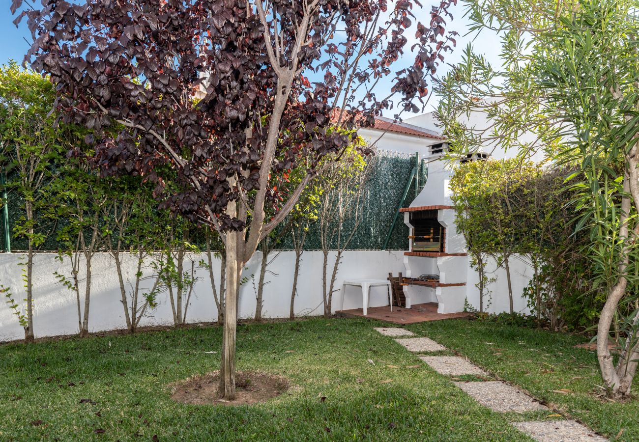 Casa em Manta Rota - Moradia V3 com jardim e Wi-Fi by ALGARVEMANTA (56V3)