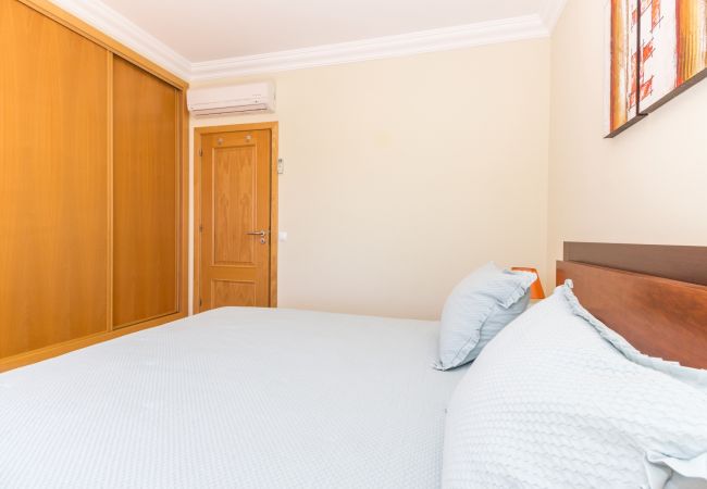 Casa em Manta Rota - Moradia com 4 quartos e piscina com WIFI a 300m da praia by AlgarveManta (5V4) Casa em Manta Rota - Moradia com 4 quartos e piscina com WIFI a 300m da praia by AlgarveManta (5V4)