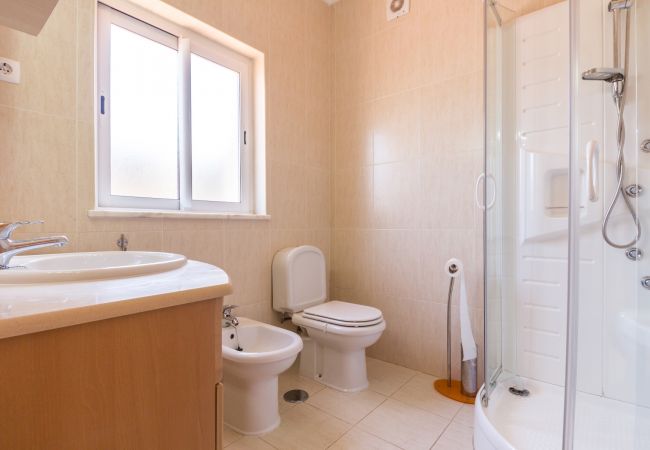 Casa em Manta Rota - Moradia com 4 quartos e piscina com WIFI a 300m da praia by AlgarveManta (5V4) Casa em Manta Rota - Moradia com 4 quartos e piscina com WIFI a 300m da praia by AlgarveManta (5V4)