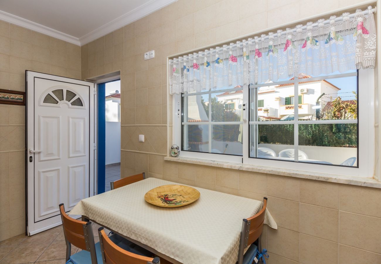 Condomínio em Manta Rota - Moradia de 4 quartos em condomínio com piscina by AlgarveManta (4V4)
