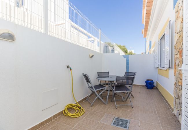 Condomínio em Manta Rota - 14V4