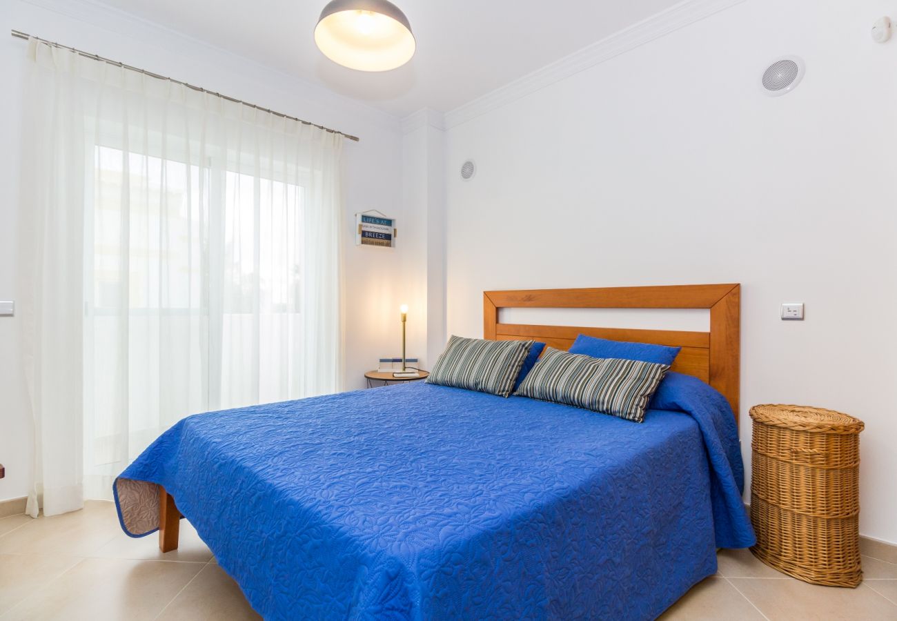 Condomínio em Manta Rota - 14V4