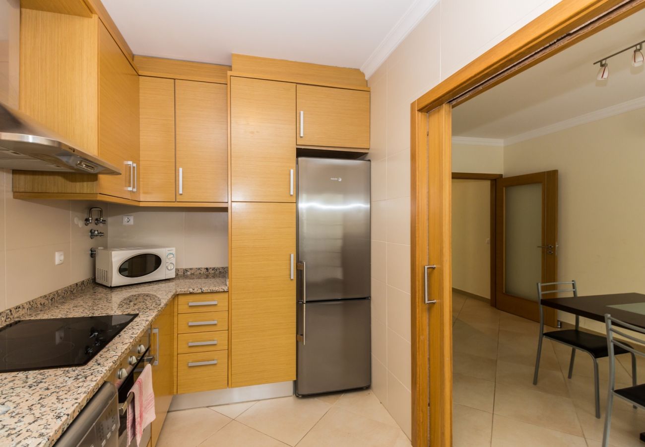 Casa geminada em Manta Rota - Moradia Com 4 quartos e pátio by AlgarveManta (10V4)