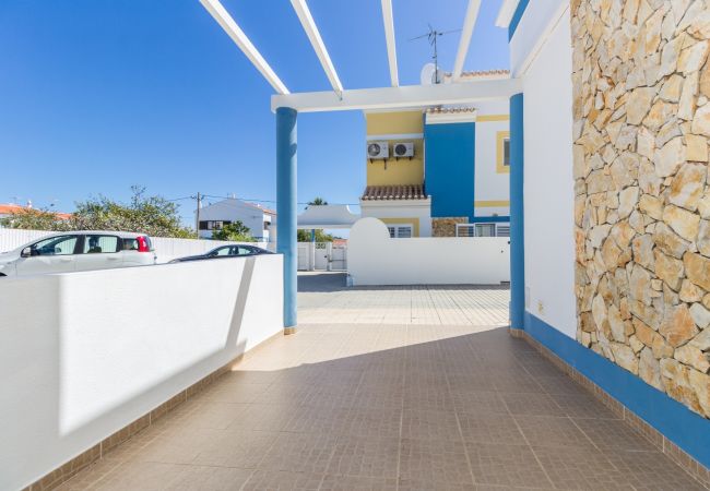 Condomínio em Manta Rota - Moradia de 4 quartos em condomínio com piscina by AlgarveManta (16V4) Condomínio em Manta Rota - Moradia de 4 quartos em condomínio com piscina by AlgarveManta (16V4)