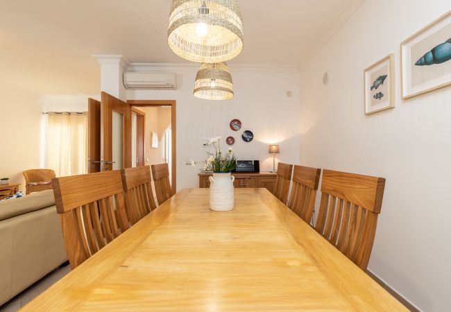 Condomínio em Manta Rota - Moradia de 4 quartos em condomínio com piscina by AlgarveManta (16V4) Condomínio em Manta Rota - Moradia de 4 quartos em condomínio com piscina by AlgarveManta (16V4)