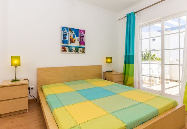 Condomínio em Manta Rota - Moradia de 4 quartos em condominio com piscina by AlgarveManta (17V4) Condomínio em Manta Rota - Moradia de 4 quartos em condominio com piscina by AlgarveManta (17V4)
