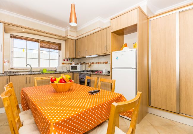 Condomínio em Manta Rota - Moradia de 4 quartos em condominio com piscina by AlgarveManta (17V4) Condomínio em Manta Rota - Moradia de 4 quartos em condominio com piscina by AlgarveManta (17V4)