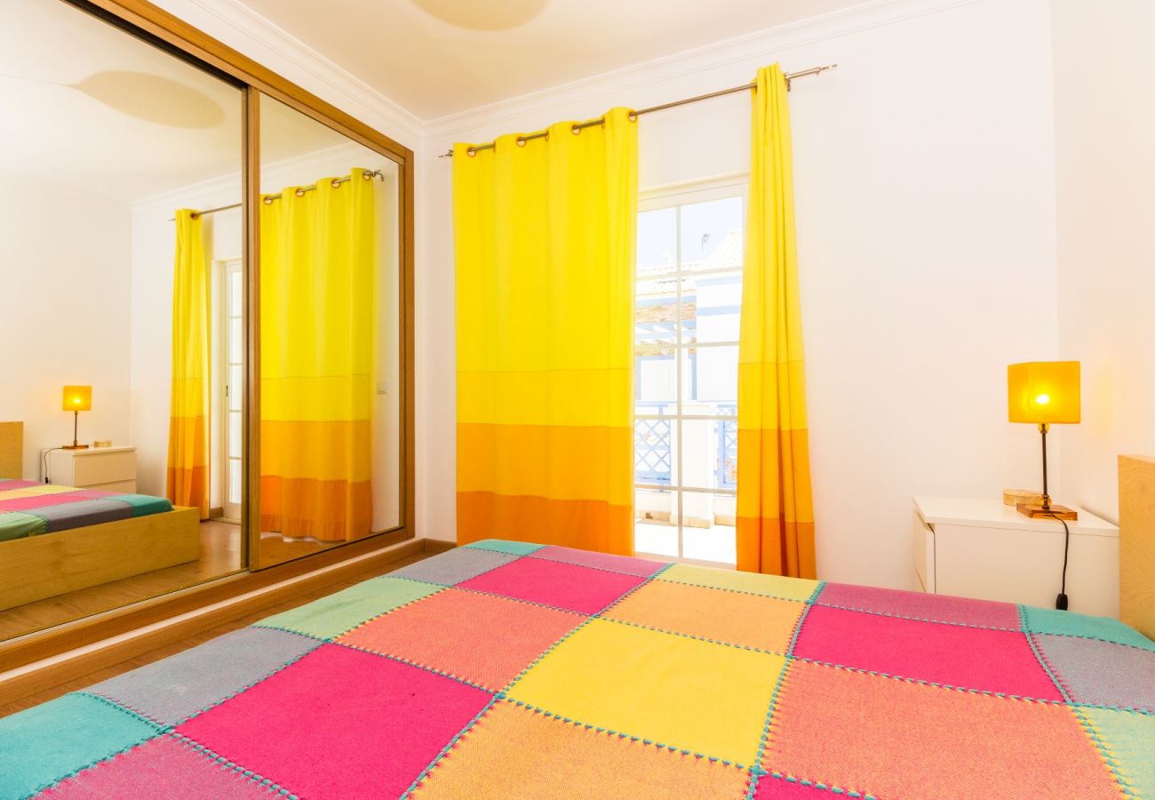 Condomínio em Manta Rota - Moradia de 4 quartos em condominio com piscina by AlgarveManta (17V4)