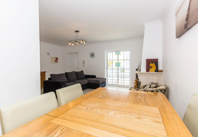 Casa em Manta Rota - Moradia a 50m da praia com piscina privada e WIFI by AlgarveManta (42V3) Casa em Manta Rota - Moradia a 50m da praia com piscina privada e WIFI by AlgarveManta (42V3)