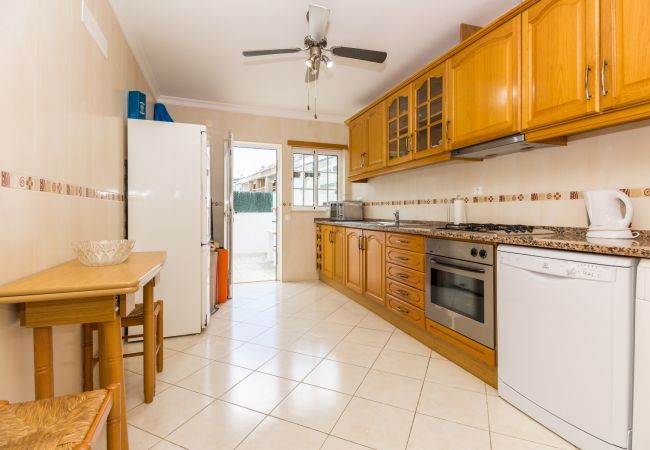 Casa em Manta Rota - Moradia a 50m da praia com piscina privada e WIFI by AlgarveManta (42V3) Casa em Manta Rota - Moradia a 50m da praia com piscina privada e WIFI by AlgarveManta (42V3)