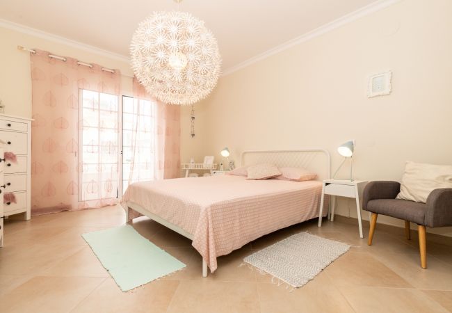 Casa geminada em Manta Rota - Moradia moderna a 6 minutos da praia by AlgarveManta (34V3) Casa geminada em Manta Rota - Moradia moderna a 6 minutos da praia by AlgarveManta (34V3)