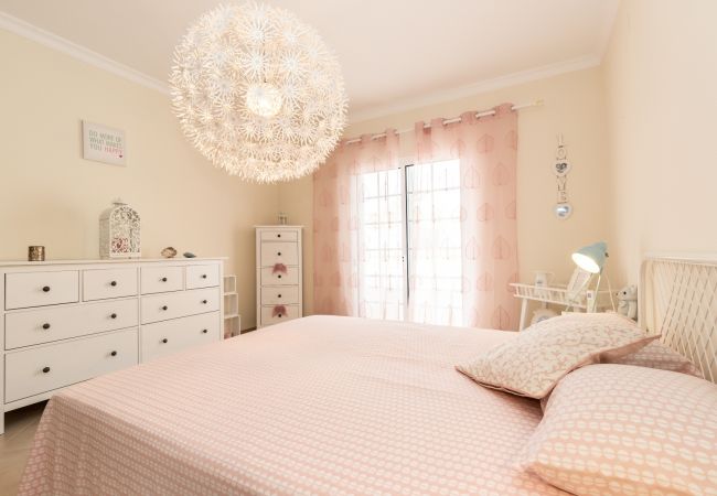 Casa geminada em Manta Rota - Moradia moderna a 6 minutos da praia by AlgarveManta (34V3) Casa geminada em Manta Rota - Moradia moderna a 6 minutos da praia by AlgarveManta (34V3)