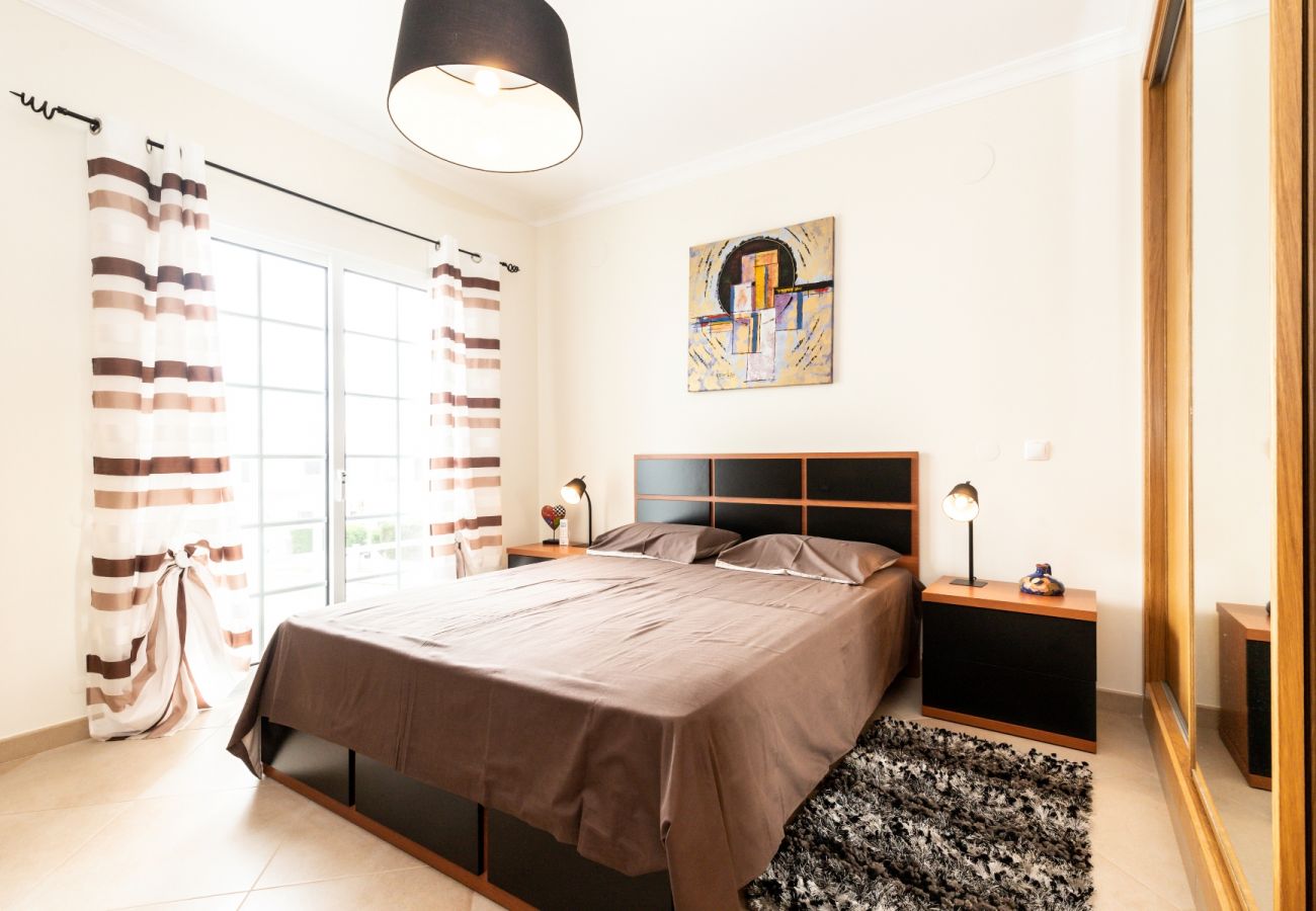 Casa geminada em Manta Rota - Moradia moderna a 6 minutos da praia by AlgarveManta (34V3)