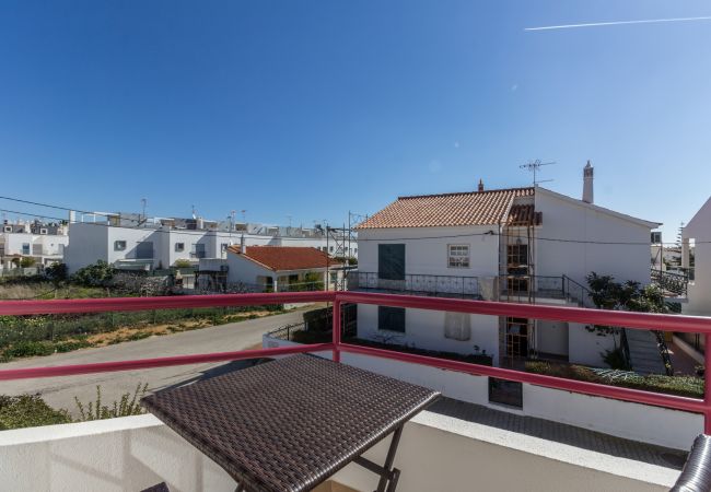 Apartamento em Manta Rota - Apartamento T1 50 m da praia e Wi-Fi by AlgarveManta (5T1) Apartamento em Manta Rota - Apartamento T1 50 m da praia e Wi-Fi by AlgarveManta (5T1)