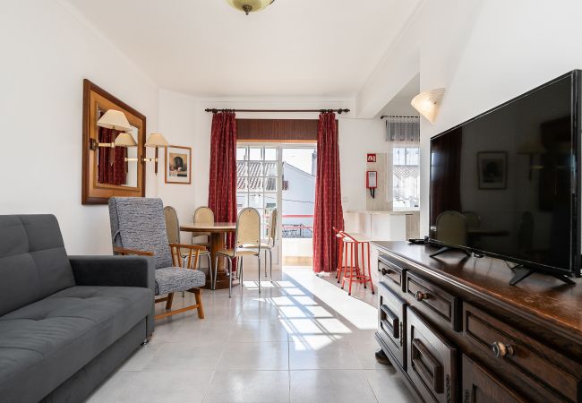 Apartamento em Manta Rota - Apartamento T1 50 m da praia e Wi-Fi by AlgarveManta (5T1) Apartamento em Manta Rota - Apartamento T1 50 m da praia e Wi-Fi by AlgarveManta (5T1)