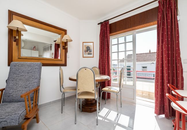 Apartamento em Manta Rota - Apartamento T1 50 m da praia e Wi-Fi by AlgarveManta (5T1) Apartamento em Manta Rota - Apartamento T1 50 m da praia e Wi-Fi by AlgarveManta (5T1)