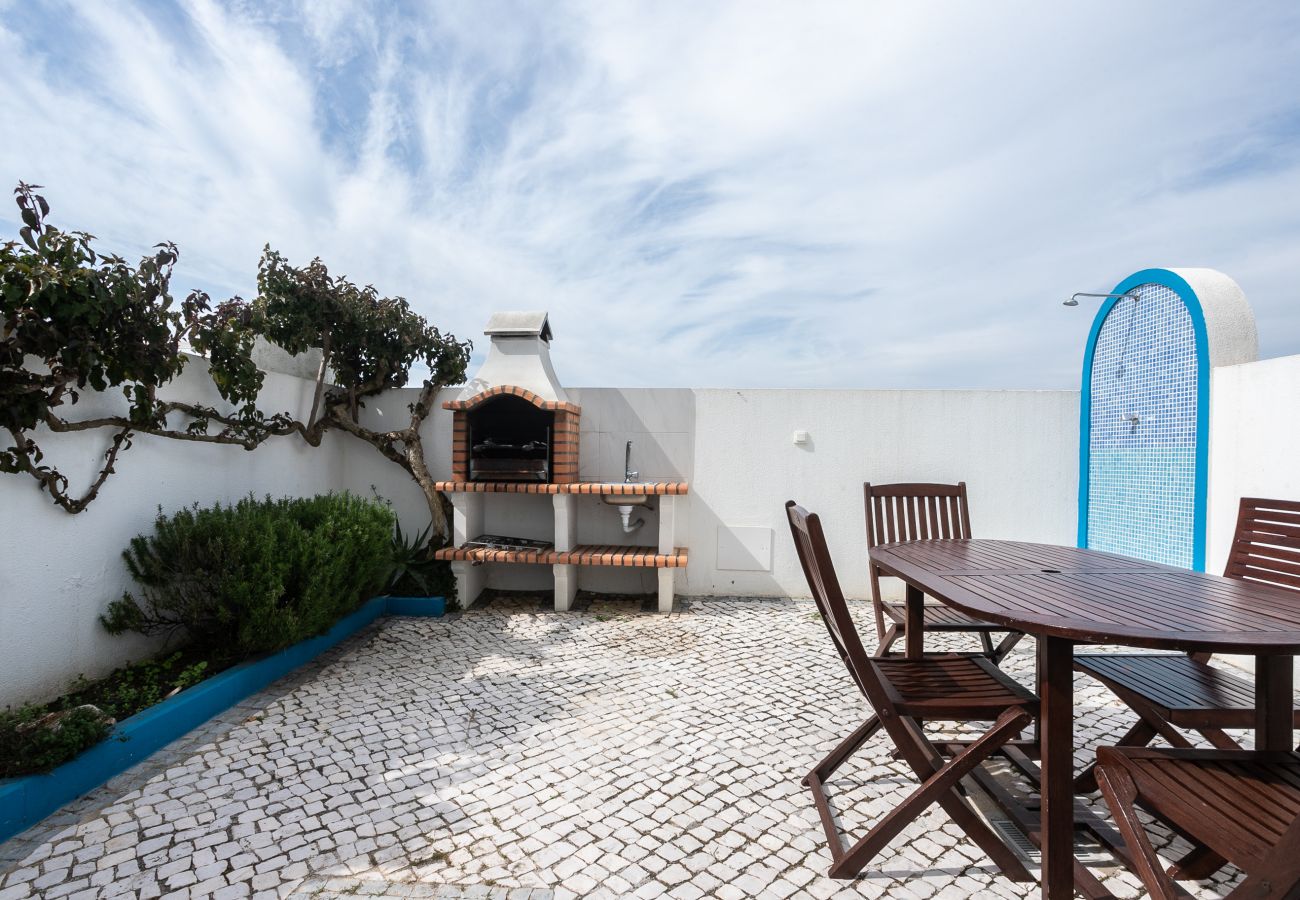 Casa geminada em Manta Rota - Moradia com 2 quartos e pátio by AlgarveManta (8V2)