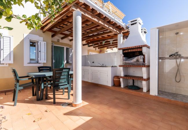 Casa geminada em Manta Rota - 17V2