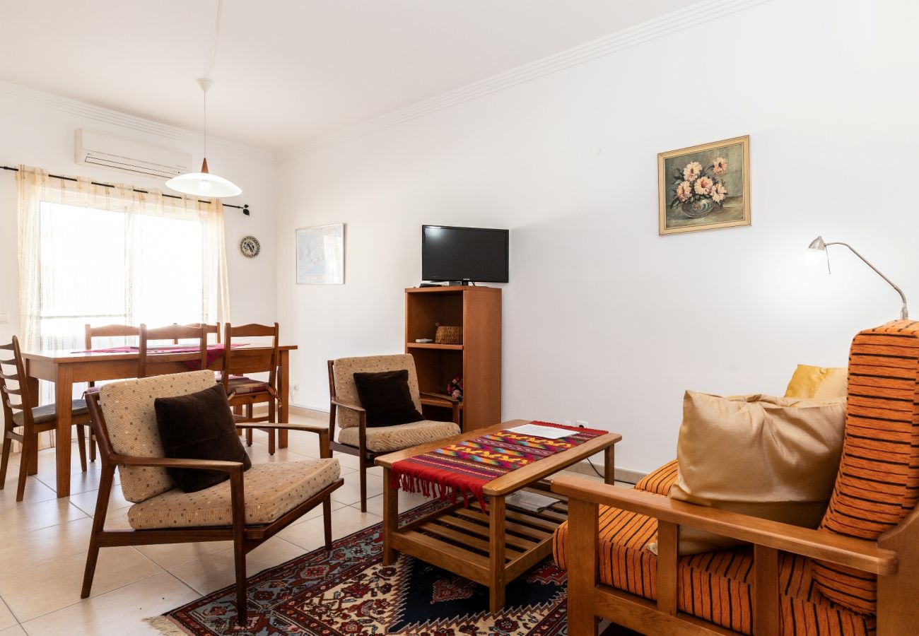 Casa geminada em Manta Rota - 17V2