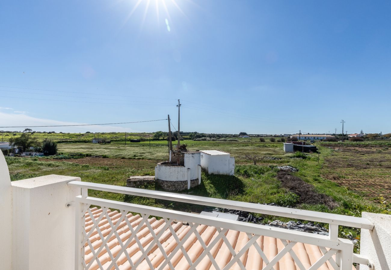 Casa geminada em Manta Rota - 17V2