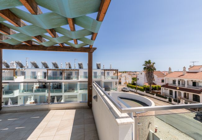 Apartamento em Manta Rota -  Apartamento em condomínio com piscina a 700m da praia by AlgarveManta (1T3) Apartamento em Manta Rota -  Apartamento em condomínio com piscina a 700m da praia by AlgarveManta (1T3)