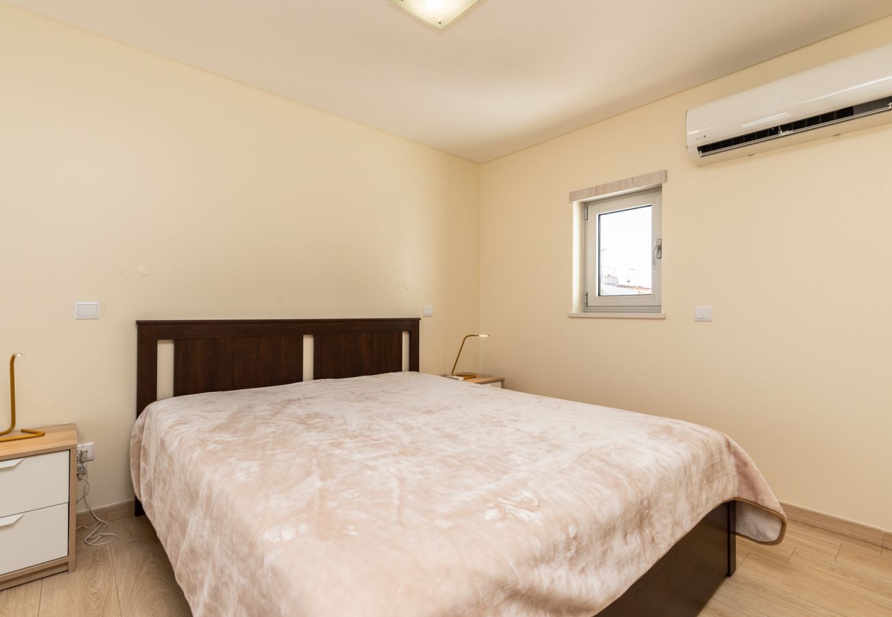 Apartamento em Manta Rota -  Apartamento em condomínio com piscina a 700m da praia by AlgarveManta (1T3)