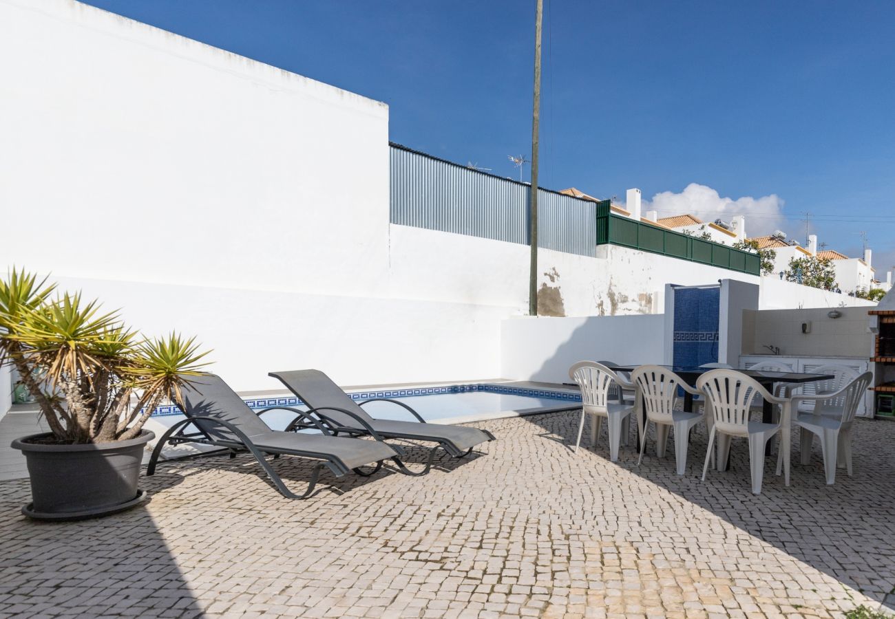 Casa em Vila Nova de Cacela - Moradia V4 com Piscina Privada em Vila Nova de Cacela by AlgarveManta (3V4)