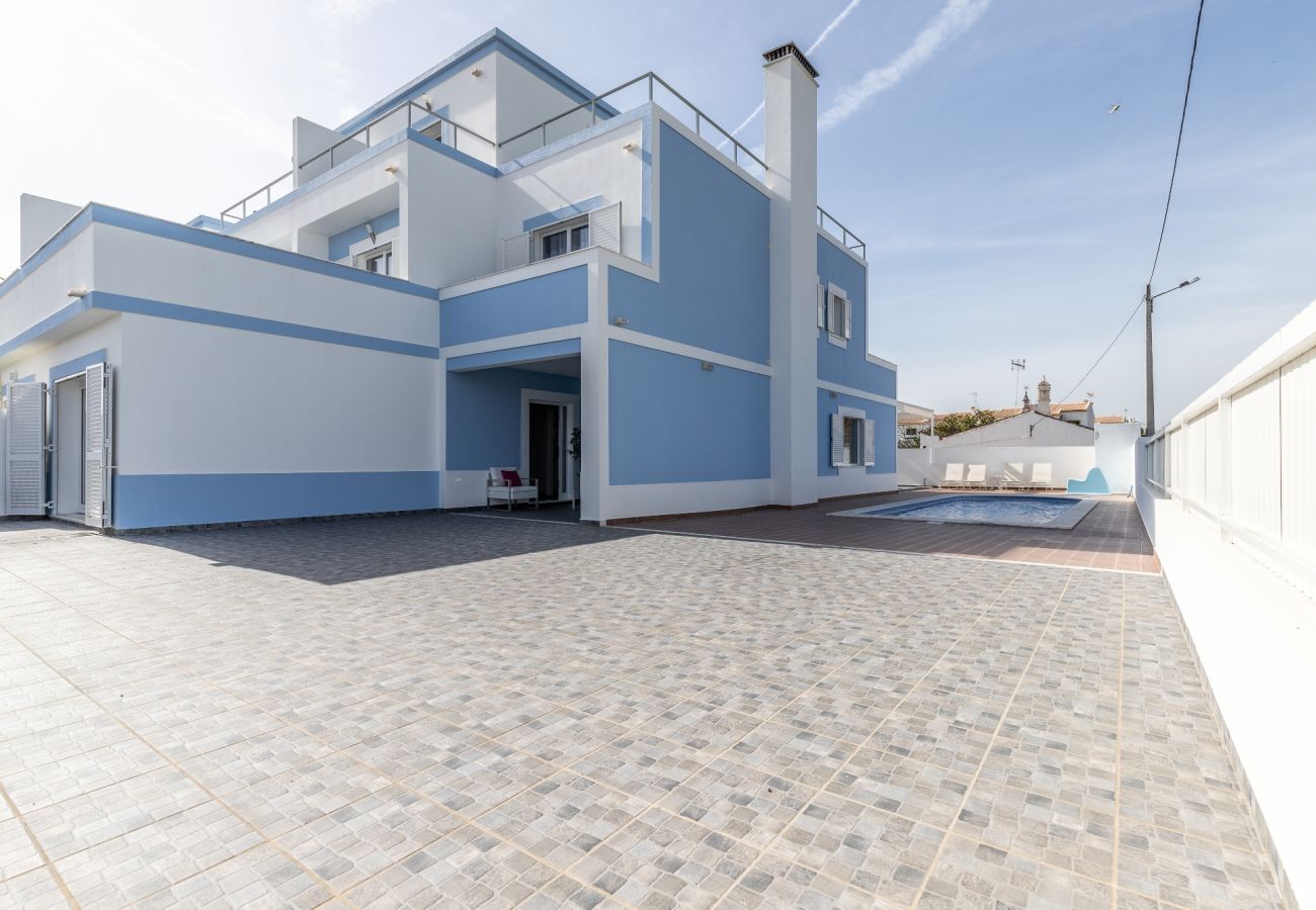 Casa em Manta Rota - Moradia com WIFI e piscina Privada by AlgarveManta (1V6)
