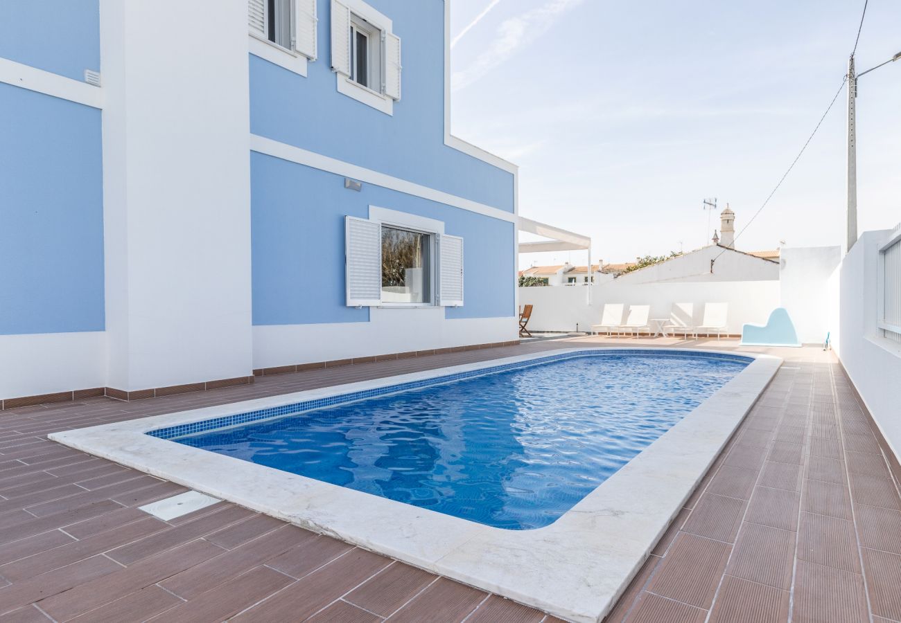 Casa em Manta Rota - Moradia com WIFI e piscina Privada by AlgarveManta (1V6)