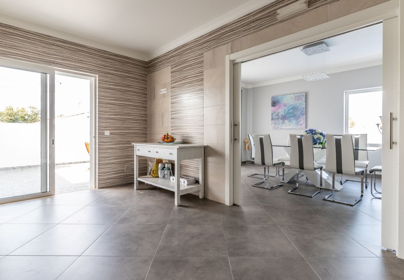 Casa em Manta Rota - Moradia com WIFI e piscina Privada by AlgarveManta (1V6)