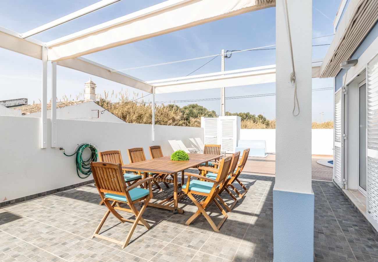 Casa em Manta Rota - Moradia com WIFI e piscina Privada by AlgarveManta (1V6)
