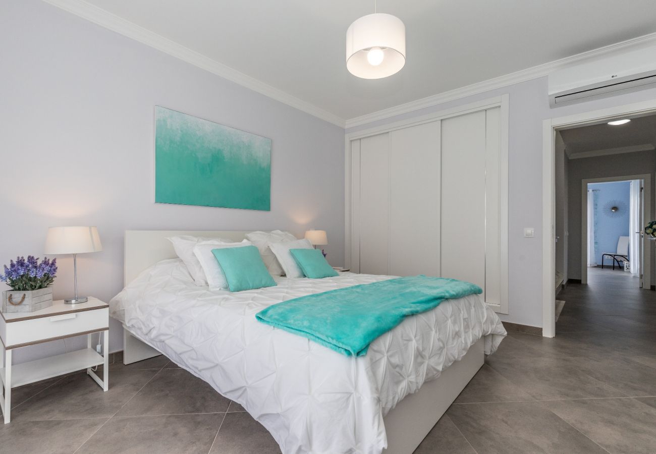 Casa em Manta Rota - Moradia com WIFI e piscina Privada by AlgarveManta (1V6)