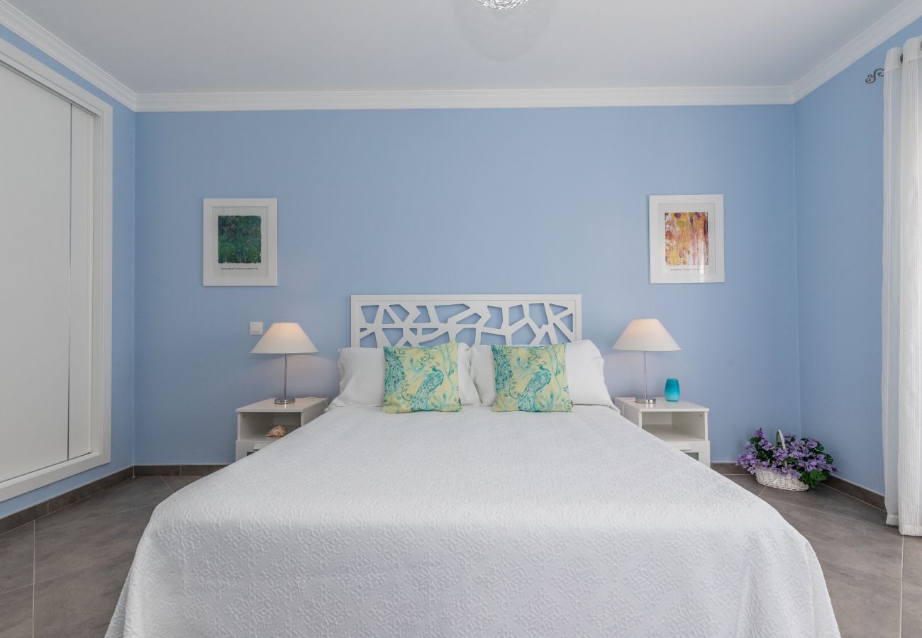 Casa em Manta Rota - Moradia com WIFI e piscina Privada by AlgarveManta (1V6)