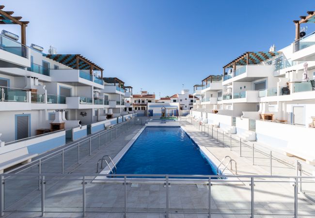 Apartamento em Vila Nova de Cacela -  Apartamento em condomínio com piscina a 700m da praia by AlgarveManta