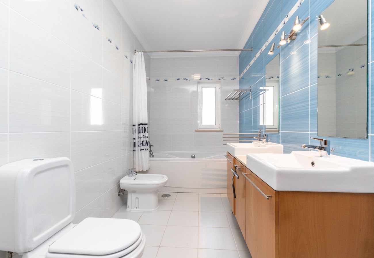 Condomínio em Manta Rota - Moradia  em condomínio com piscina e WIFI by AlgarveManta (8V4)
