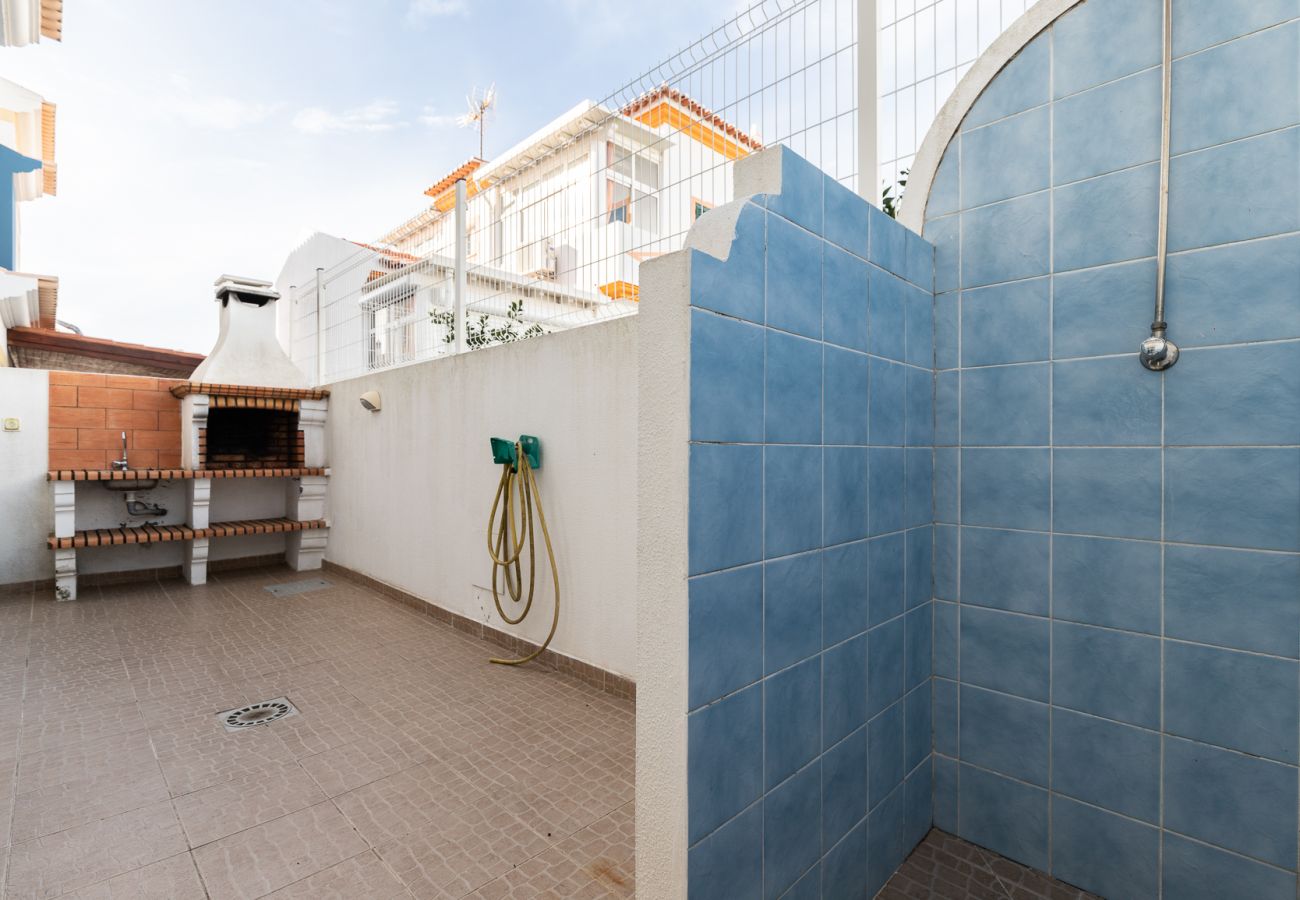Condomínio em Manta Rota - Moradia  em condomínio com piscina e WIFI by AlgarveManta (8V4)