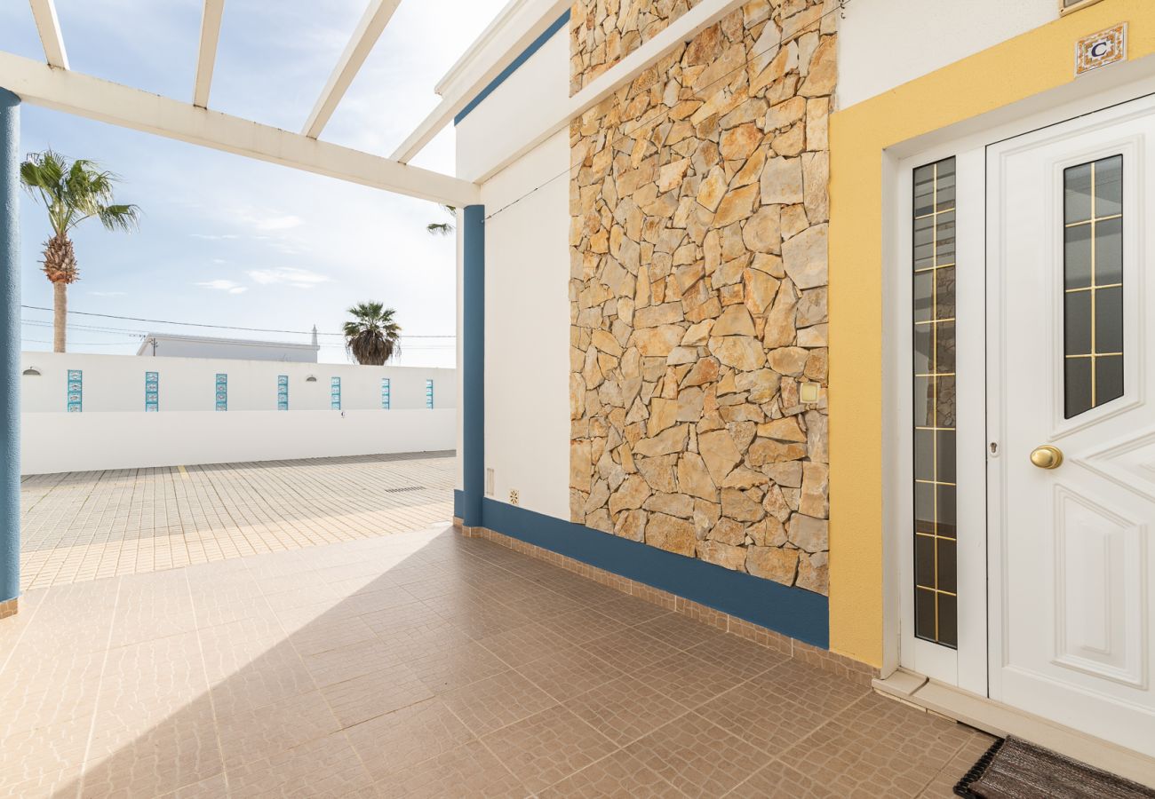Condomínio em Manta Rota - Moradia  em condomínio com piscina e WIFI by AlgarveManta (8V4)