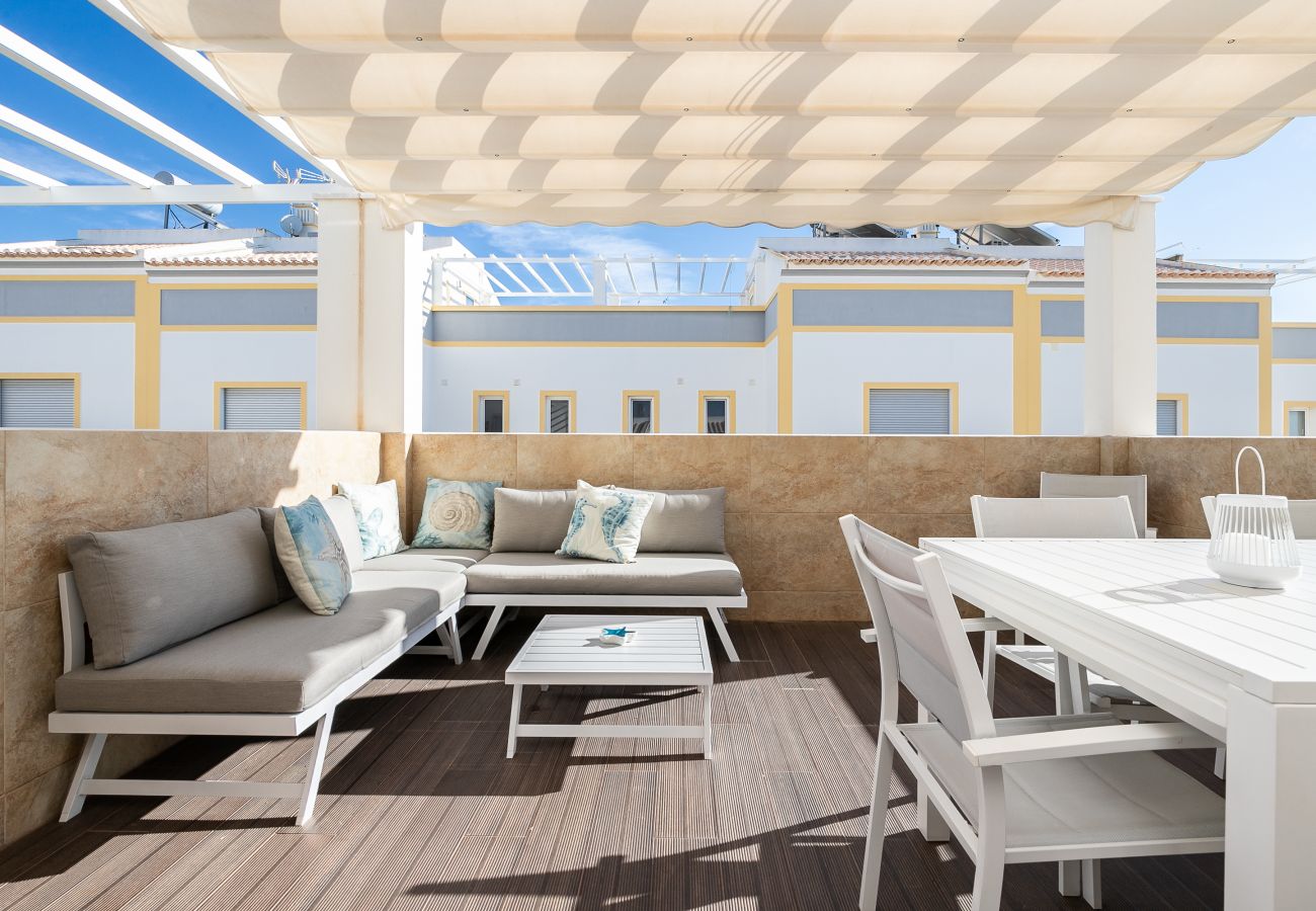 Apartamento em Manta Rota - Apartamento em condomínio com piscina a 50m da praia by AlgarveManta (6T2)