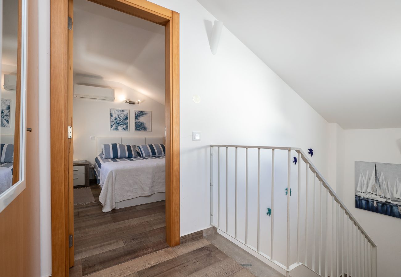 Apartamento em Manta Rota - Apartamento em condomínio com piscina a 50m da praia by AlgarveManta (6T2)