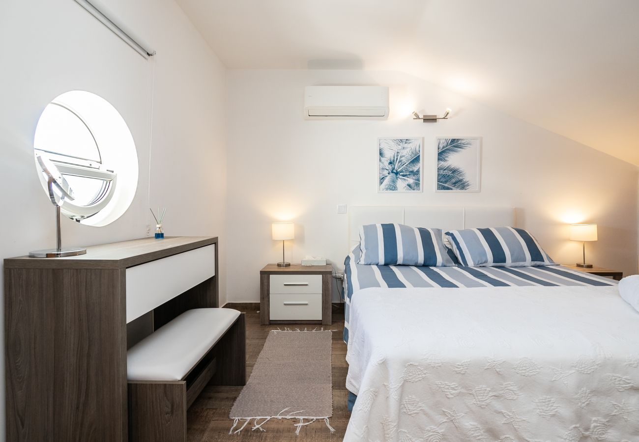 Apartamento em Manta Rota - Apartamento em condomínio com piscina a 50m da praia by AlgarveManta (6T2)