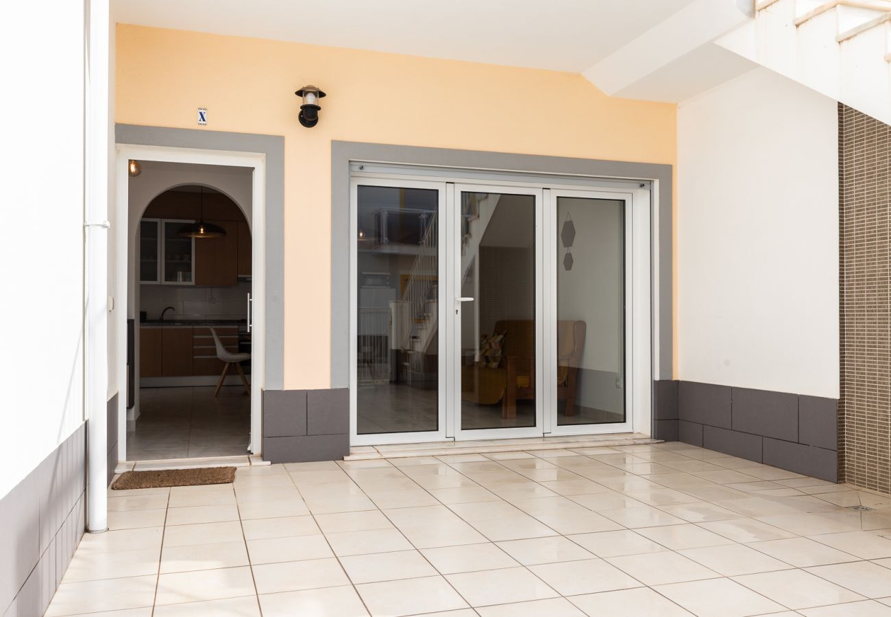 Apartamento em Manta Rota - Apartamento em condominio com piscina a 50m da praia by AlgarveManta (9T2)