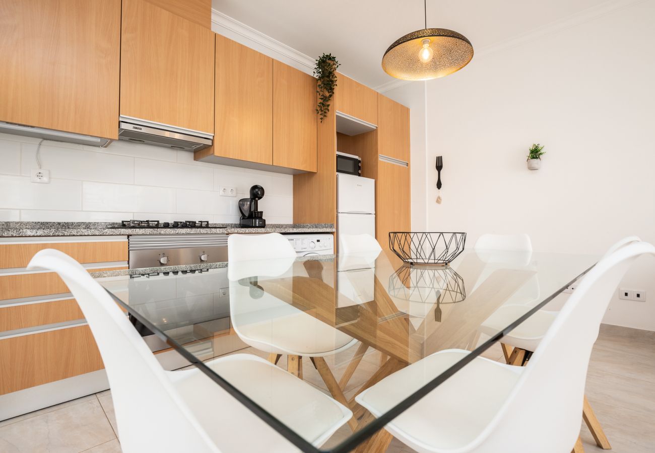 Apartamento em Manta Rota - Apartamento em condominio com piscina a 50m da praia by AlgarveManta (9T2)